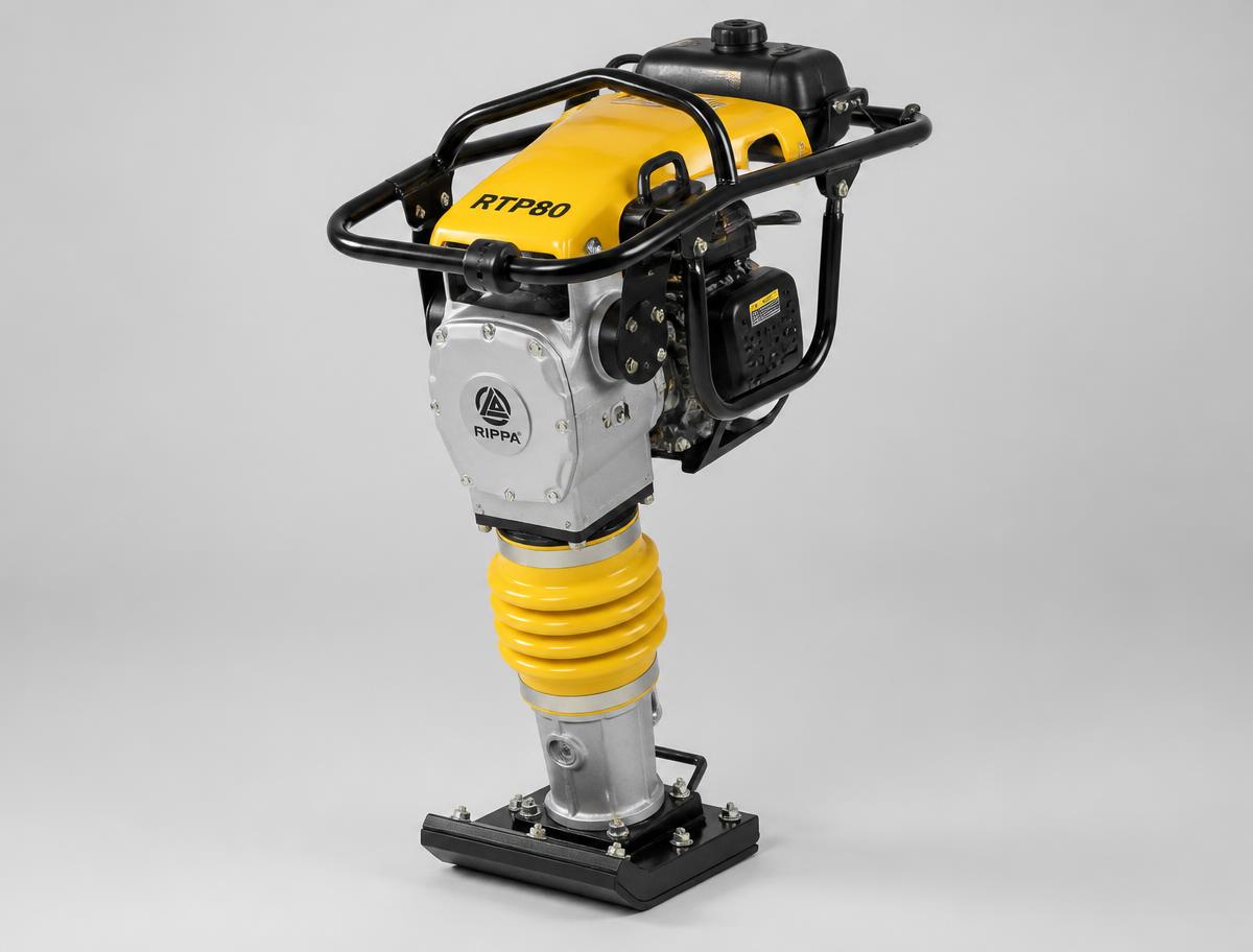 Petrol trench rammer compactor